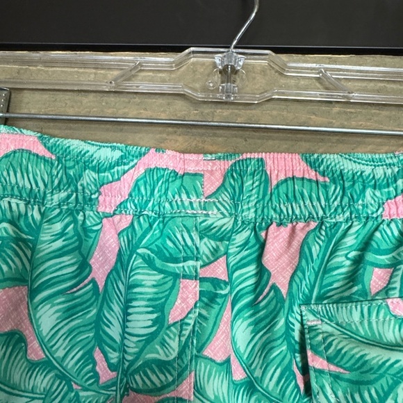 Vineyard Vines Chappy swim trunks with Palm leaf print Size Medium - Picture 8 of 13